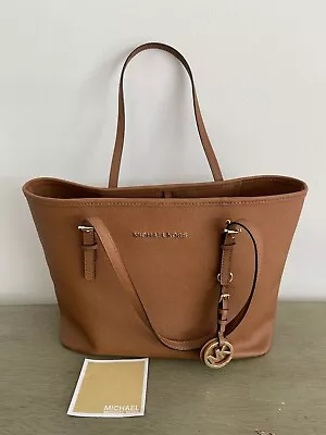 Michael Kors Jet Set Leather Tote • $40