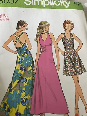 Uncut Vintage 1970's Simplicity Short & Maxi Halter Dresses Sewing Pattern • £5.99
