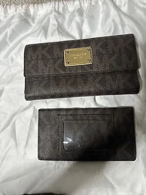 MICHAEL KORS Est 1981 Brown Folding Logo Wallet • $25