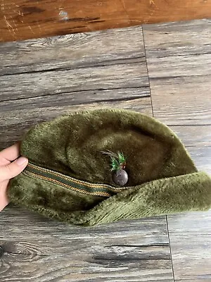 Hat Vintage OLIVE GREEN Beret Cap Winter Faux Fur Small Military Small • $17.99