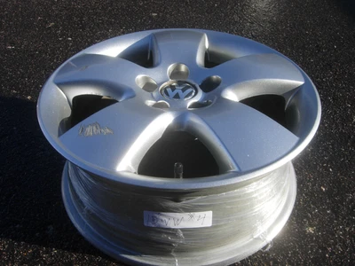  One 15  Volkswagen VW Jetta Alloy Rim 15  Volkswagen VW Jetta Alloy Wheel OEM  • $75