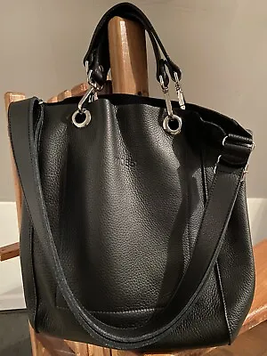 M0851 SH11 Black Leather Tote • $200