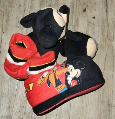 Disney Mickey Mouse Toddler Boys SlippersMickey Mouse Size 9/10 • $8.99