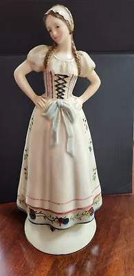 Vintage Italian Figurine Ethnic Peasant Woman Girl Traditional Borghese Clothes • $34.95