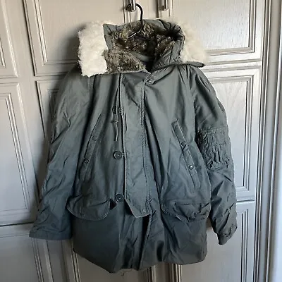 US. Military Issue  Extreme Cold Weather N-3B Parka Jacket Coat Size Medium • $69.99