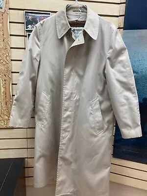 Vintage London Fog Men's Trench Coat W/ Removable Lining 36R • $54.99