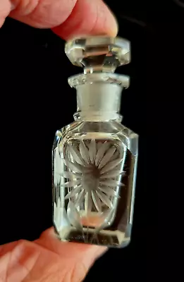 Vintage Crystal Perfume Bottle W Sunflower/Leaves Etched Sides #1169-2 • $24.45
