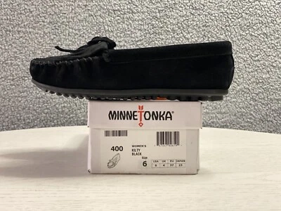 $23.50 • Buy Minnetonka Women's Kilty Hardsole Moccasin Suede Slippers Size 6 Black 400