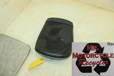 $90 • Buy 99-05  V Star 1100 Oem Rear Back Passenger Seat Nice! No Rips No Tears L2