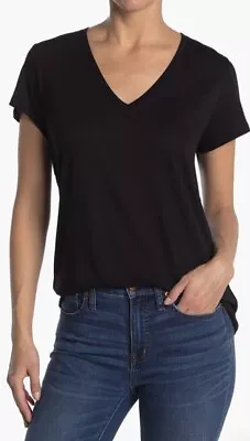 VINCE Women’s Little Boy V-Neck Short Sleeves Tee Black Size S NWT $80 • $38