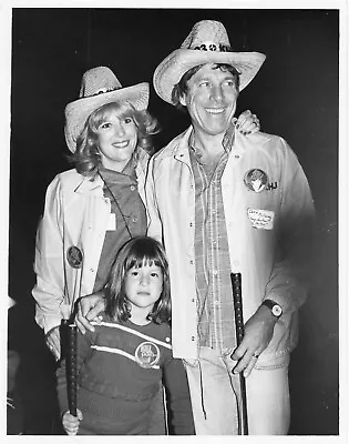 GREG MULLAVEY MEREDITH MACRAE Original Photo Vintage 8x10 Celebrity Memorabilia • $30