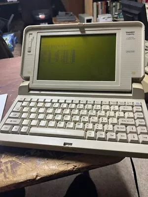 Tandy 1100fd Laptop • $9.99