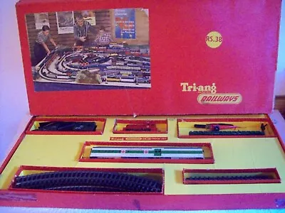 Triang Hornby R38 Rescue Train Set • £31.51