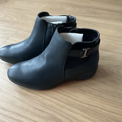 Evans Size 5 EEE Black Amanda Flat Faux Leather Memory Foam Ankle Boots • £50