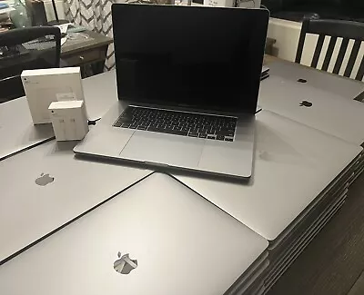 Apple MacBook Pro 16  (512GB SSD Intel Core I7 9th Gen. 2.60 GHz 16GB) Laptop • $350
