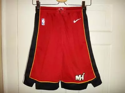 Youth Nike Miami Heat NBA Red Statement Edition Swingman Shorts L (14/16) • $28