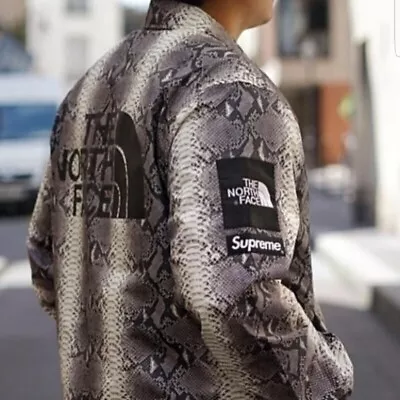 100% AUTHENTIC Supreme The North Face Snakeskin Taped Seam Coaches Jacket Mens L • $319.95