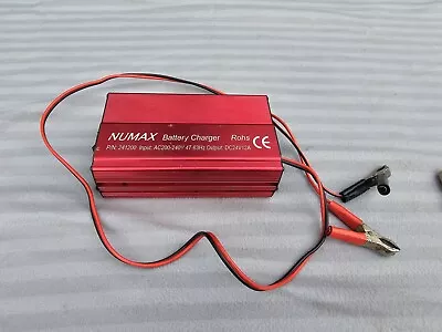 ** Numax Commercial Battery Charger 24V 12A - Connect & Forget ** • £25