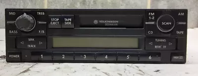 1998 - 2003 Volkswagen Passat Am/fm Stereo Equipment Receiver Oem 638-57384 • $55