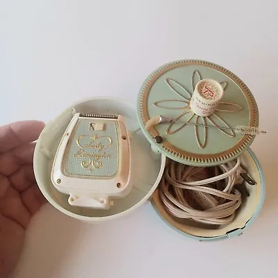 Vintage Lady Remington Electric Shaver With Case Cord And Brush Works  • $12.99