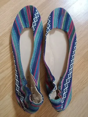 Mossimo Supply CO Flats Women's Shoes Multicolor Size 9  • $5