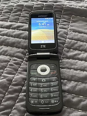 ZTE Cymbal Z233V - 4GB - Silver (Verizon) 4G LTE Flip Cell Phone Screen Issues • $12.99