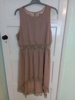 £2 • Buy 🌹High Low Dip Hem Dress 18🌹