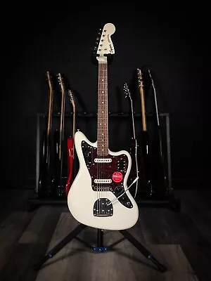 Squier FSR Classic Vibe 60’s Jaguar - Olympic White • $399.99