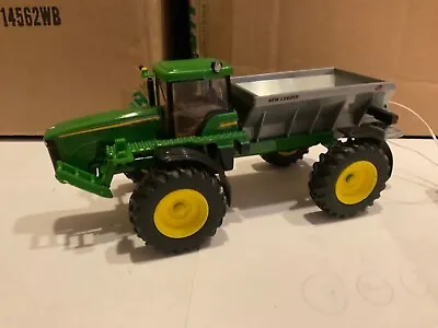 Ertl   Collect N Play ERTL  1/64 Diecast John Deere Dry Box Spreader • $9.75