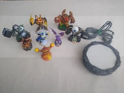 Skylanders Giants Xbox 360 Bundle - 8 Characters And Portal  • $20