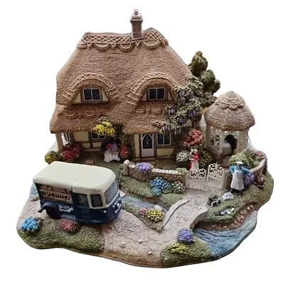 Lilliput Lane  - Two Pints Please - Club Special Edition 2002-2003 • £18