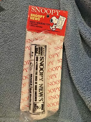 Vintage ConAgra Peanuts Snoopy News Newspaper Vinyl Squeak Toy NIP (s) • $9.99