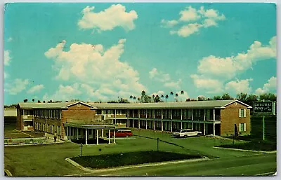 Rodeway Inn Vintage Cars McAllen Texas - Postcard • $4.98