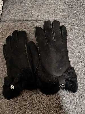 UGG Black Sheepskin Shorty Bow Sheepskin Gloves Size L • £20