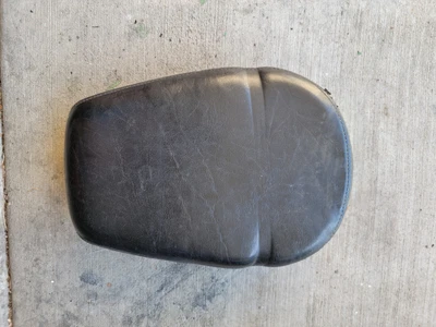 $74.90 • Buy Yamaha V Star 650 XVS650 XVS Rear Passenger Seat - USED OEM