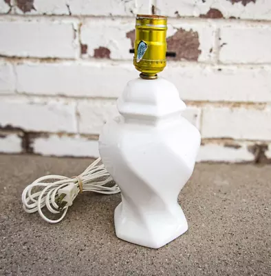 White Ceramic Lamp-Small Accent Ginger Jar Lamp Base-Vintage Leviton 10 In • $22.50