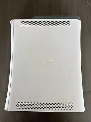 Microsoft Xbox 360 Pro 60GB Console - White • $54.95