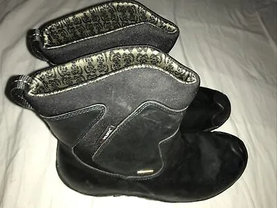 Merrell Women’s Black Forecast High Waterproof Performance Polartec Boots 6.5 • $30