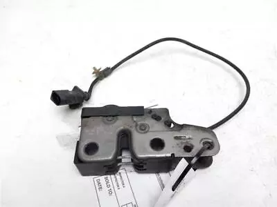 2008 Volkswagen Passat 2.0l Fwd 4cyl Hood Latch 57493 • $35.75