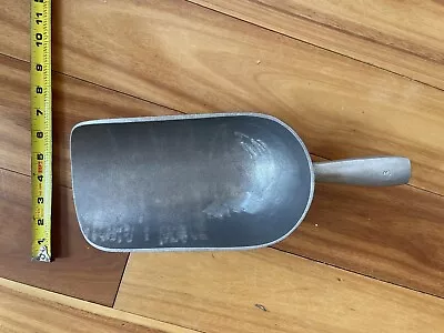 Vintage #3 Cast Aluminum Feed Scoop Ice Scoop Sugar Oats Corn Farm House Barn • $20