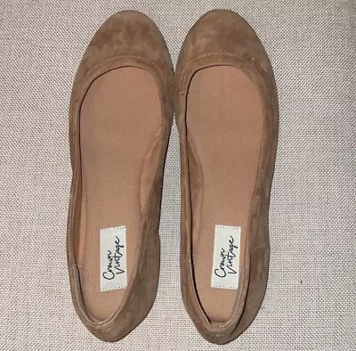 Crown Vintage Ballet Flats 7.5 Brown Suede Rounded Toe • $22