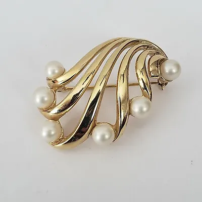 Vintage Brooch Designer Crown Trifari Gold Tone With Faux Pearls Costume Jewelry • $25