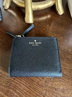 Kate Spade Malea Mulberry Street Black Pebbled Leather Gold Zipper Bifold Wallet • $35
