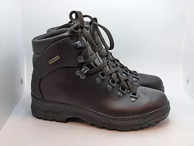LL Bean Women's Vintage Vibram Handcrafted Hiking Boots Romania Made WMNS 7.5  • $49.99