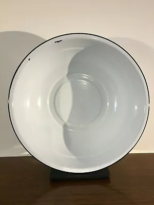 CROW CANYON/Falcon XL White Enamel Basin/salad Bowl Black Rim CHIPPED 1/2 • £15