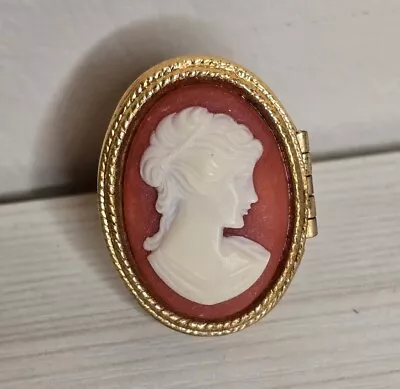 Vintage Avon Red Cameo Gold Tone Ring Perfume Pill Locket  • $15