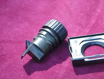 Volvo Glove Box Lock & Key 740-940 Rear Wing Guide.  DOES NOT SPRING BACK. • $30.76