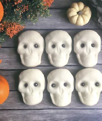 6 White Skulls Edible Halloween Fondant Sugar Cupcake Toppers Cake Decorations • £5.99