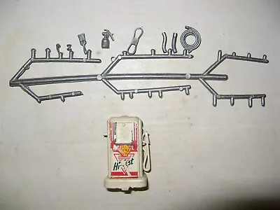 Marx Vintage 1960’s Gas Service Station Small Accessories & Gas Pump • $26