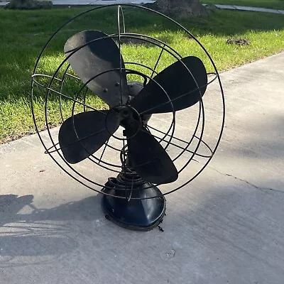 Vintage Robbins & Myers Hunter Division CG-16 Oscillating Black Industrial Fan • $89.99